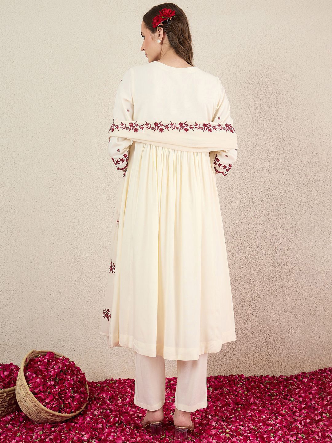 Dhiyona IE Women Ethnic Motifs Embroidered Kurta with Trousers & Dupatta