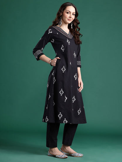 Dhiyona IE Ethnic Motifs Printed Thread Work Pure Cotton Kurta With Trousers & Dupatta