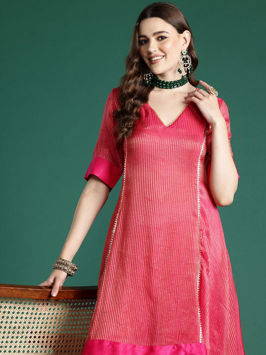 Dhiyona SN Women's Striped Dipped Hem Kurta & Velvet Finish Trousers Set