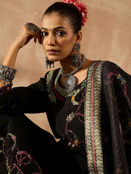 Dhiyona IE Women Floral Embroidered Regular Thread Work Kurta with Trousers & With Dupatta