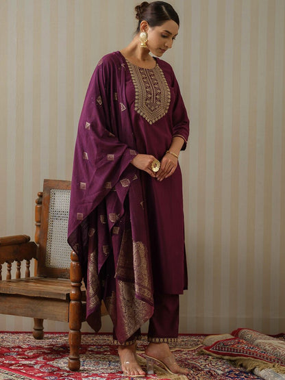 Dhiyona OD  Purple Ethnic Motifs Straight Kurta & Trousers With Dupatta