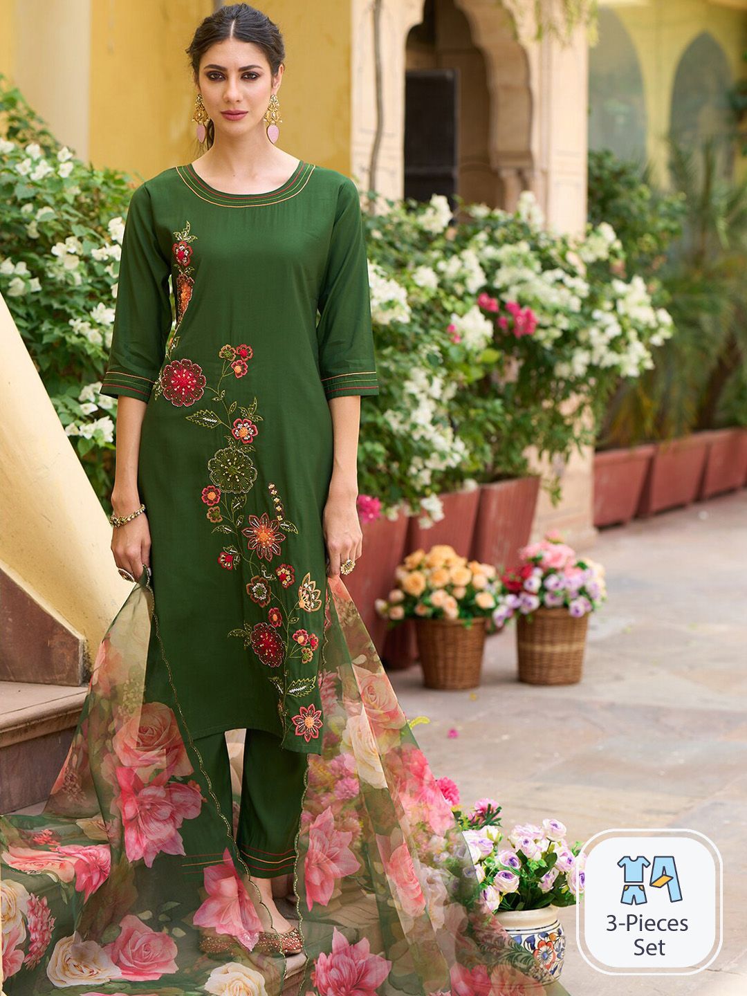 Dhiyona IE Floral Embroidered Thread Work Kurta With Trousers & Dupatta