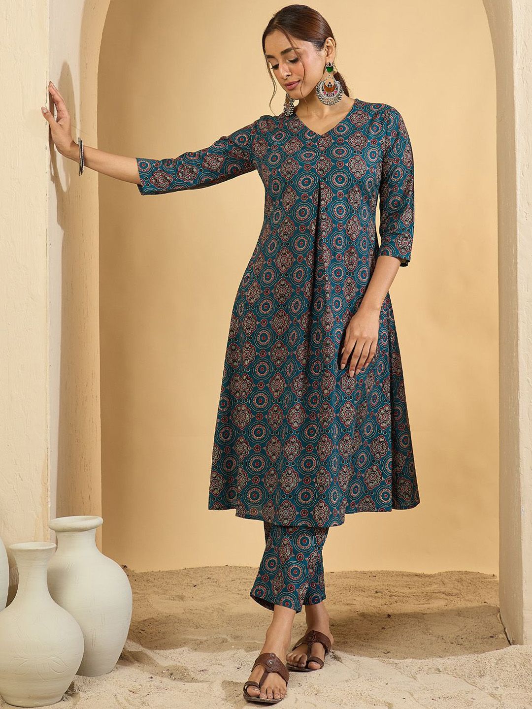 Dhiyona IE Ethnic Motifs Printed V-Neck Pure Cotton A-Line Kurta With Trousers