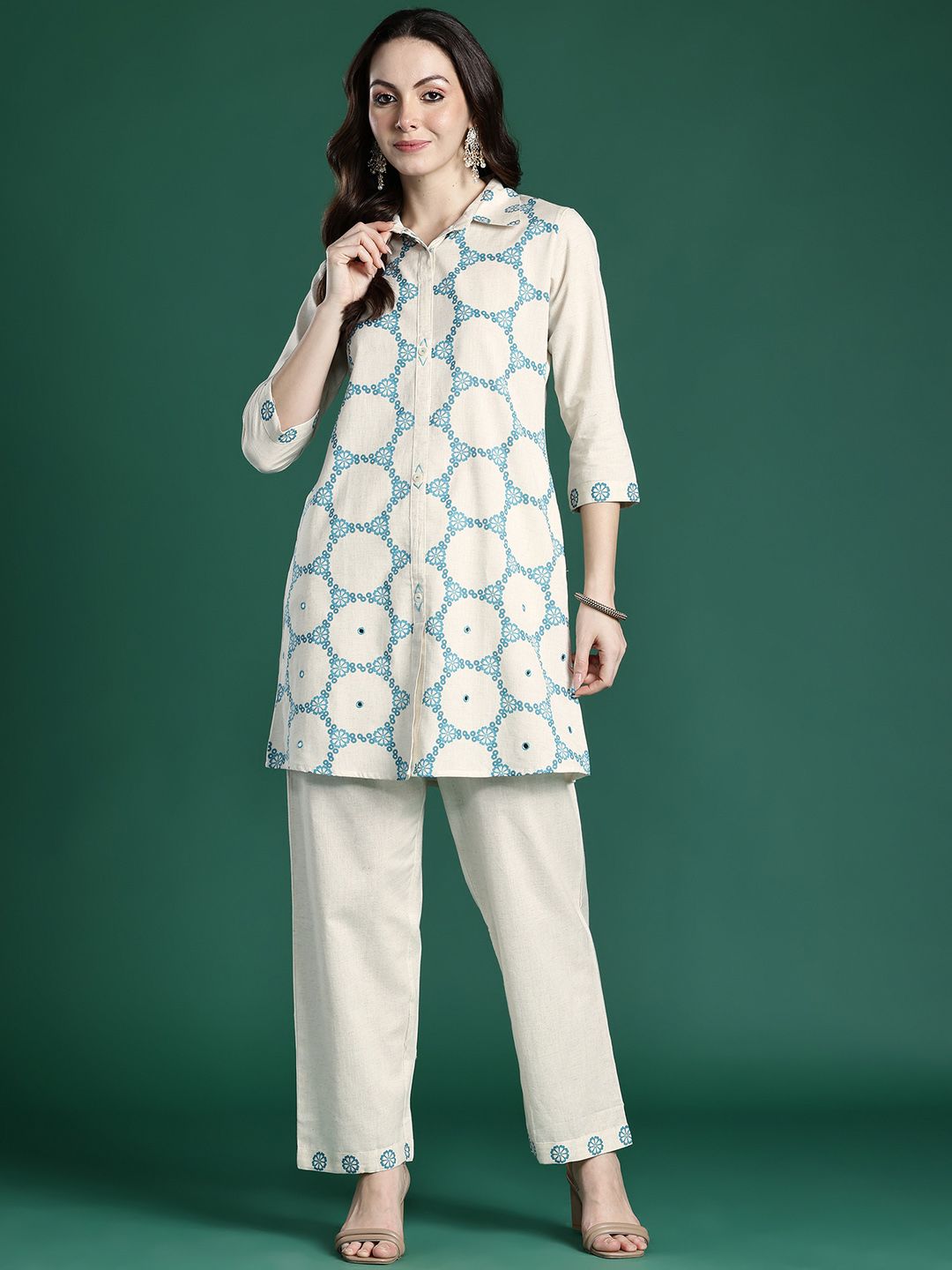Women Floral Printed Regular Kurti with Trousers