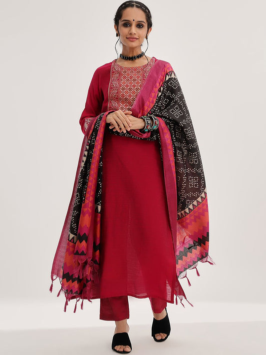 Dhiyona VA Women'sEthnic Motifs Yoke Design Straight Kurta & Trousers With Dupatta