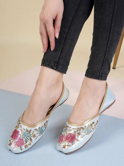Dhiyona AK Women Embellished Mojaris Flats