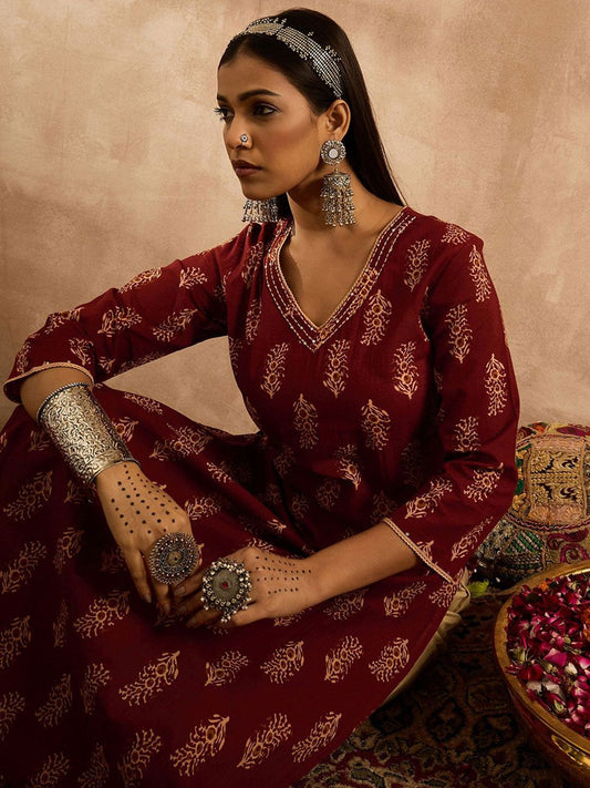 Dhiyona IE Floral Printed V-Neck Pure Cotton Thread Work Straight Kurta