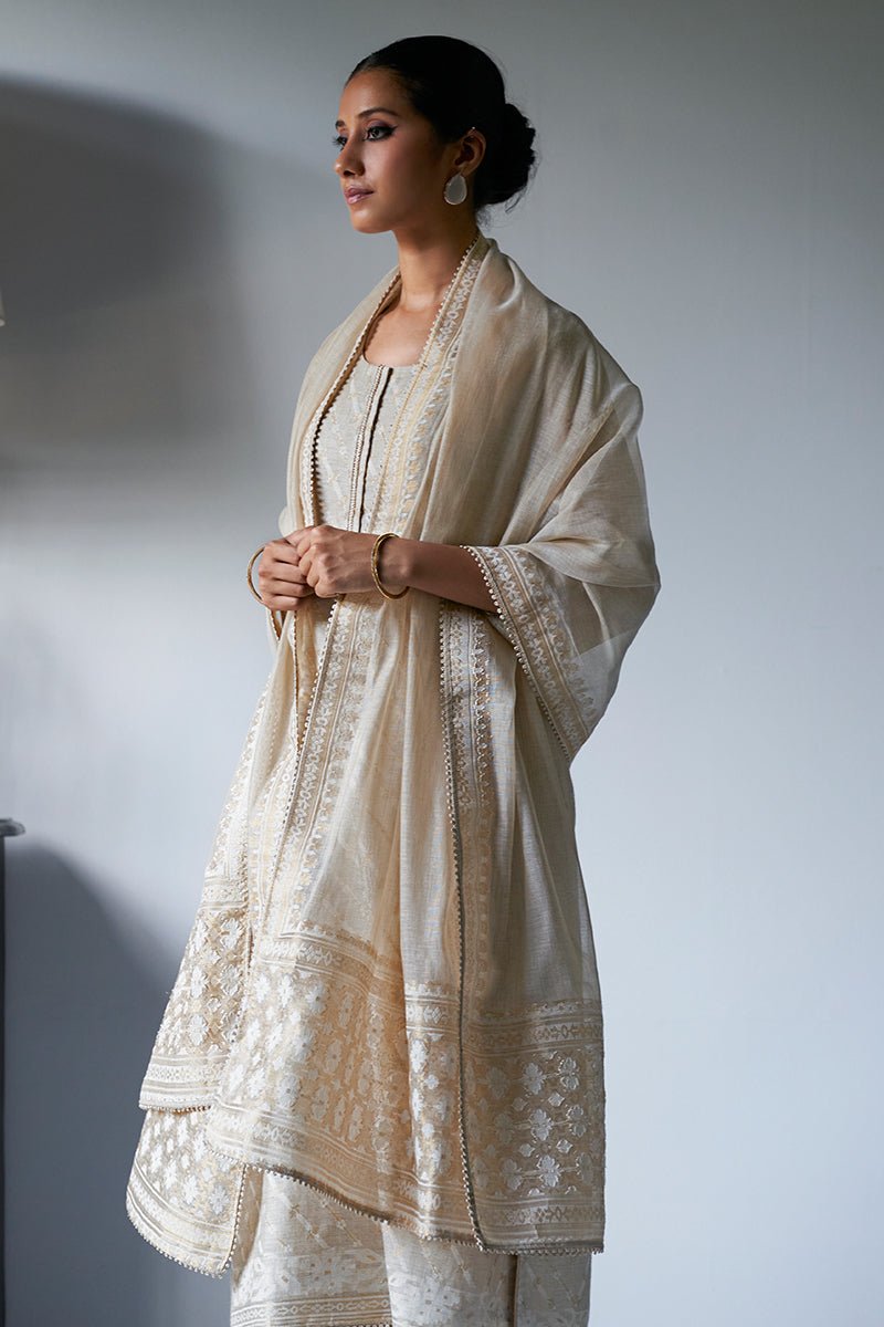 Women's Fog Beige Woven Viscose Chanderi Zari Kurta Suit Set With Delicate Embroidery Detailing