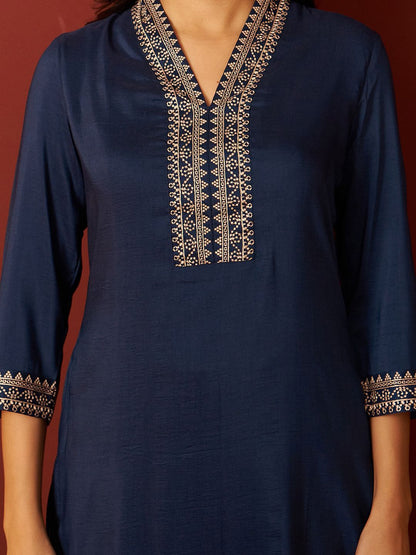 Dhiyona IE Women Floral Embroidered Kurta with Trousers & Dupatta