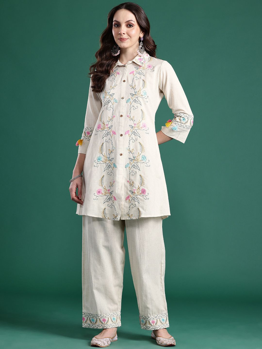 Dhiyona IE Floral Embroidered Thread Work Kurti with Trousers