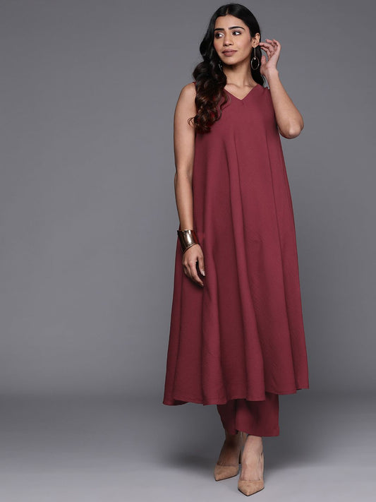 Dhiyona VA Women'sPleated Silk Crepe Kurta with Trousers