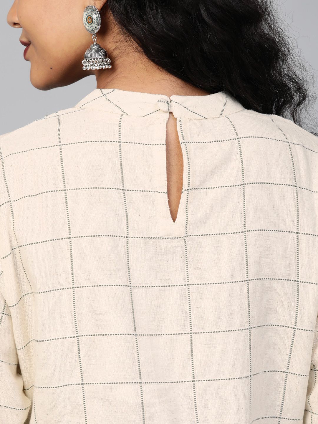Dhiyona IE Women Off-White & Green Checked A-Line Kurta