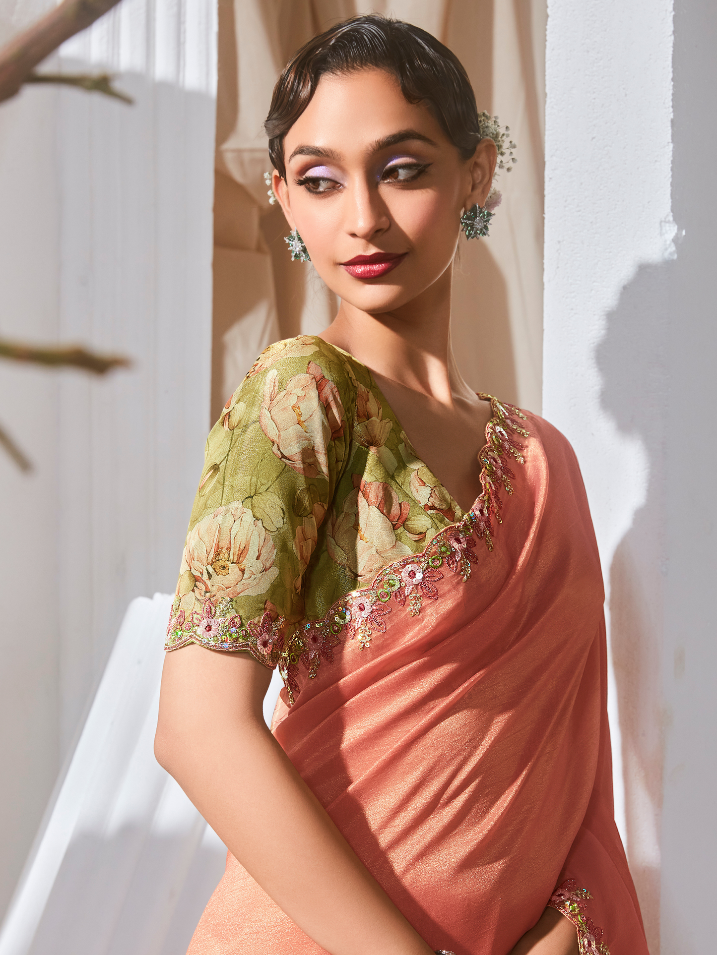 Dhiyona KM Women Peach Saree: Effortless Elegance For Every Occasion