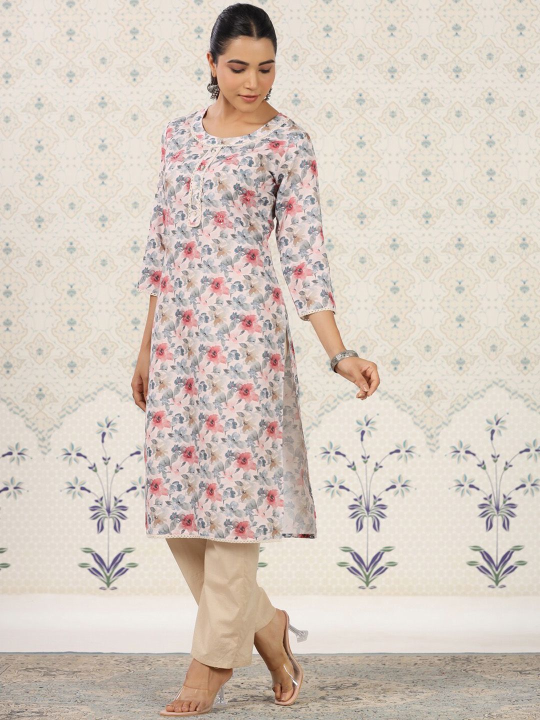 Dhiyona OD  Floral Printed Straight Kurta