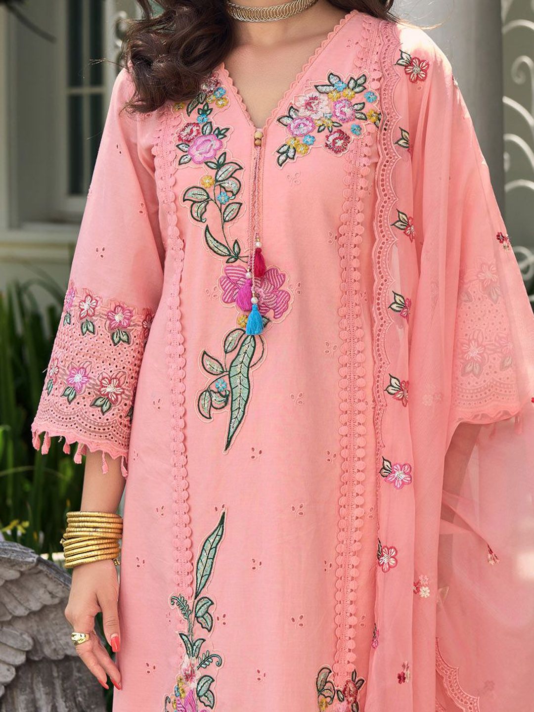 Dhiyona IE Women Floral Embroidered Regular Sequinned Pure Cotton Kurta with Trousers & With Dupatta