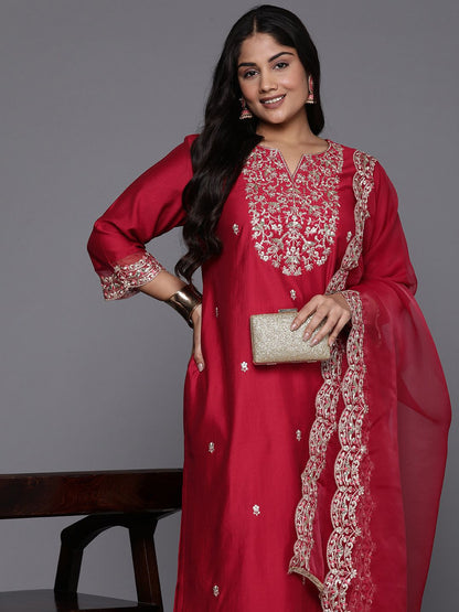 Dhiyona IE Plus Size Ethnic Motifs Embroidered Sequinned Liva Kurta with Trousers & Dupatta