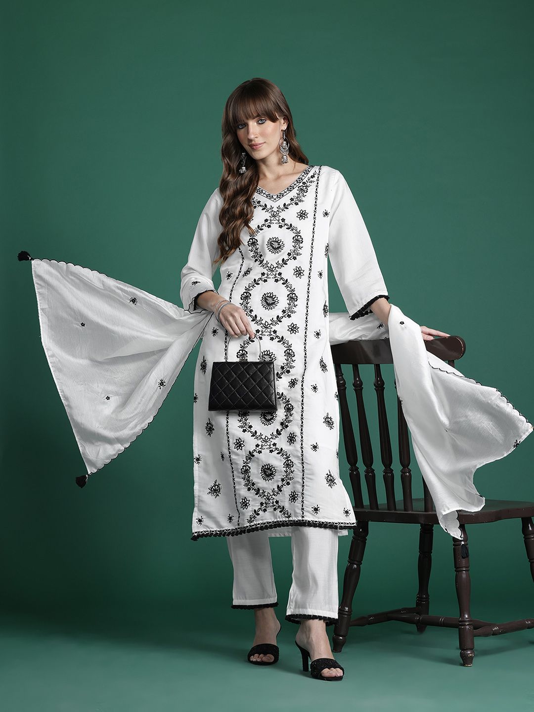 Dhiyona IE Ethnic Motifs Kurta with Trousers & Dupatta