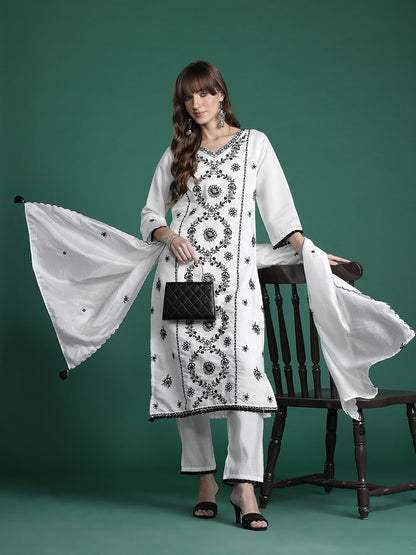 Ethnic Motifs Kurta with Trousers & Dupatta