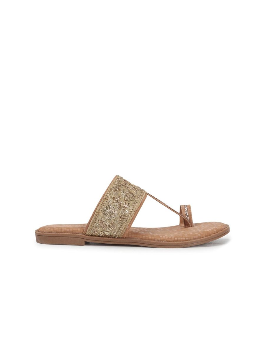 Dhiyona AK Embellished One Toe Flats