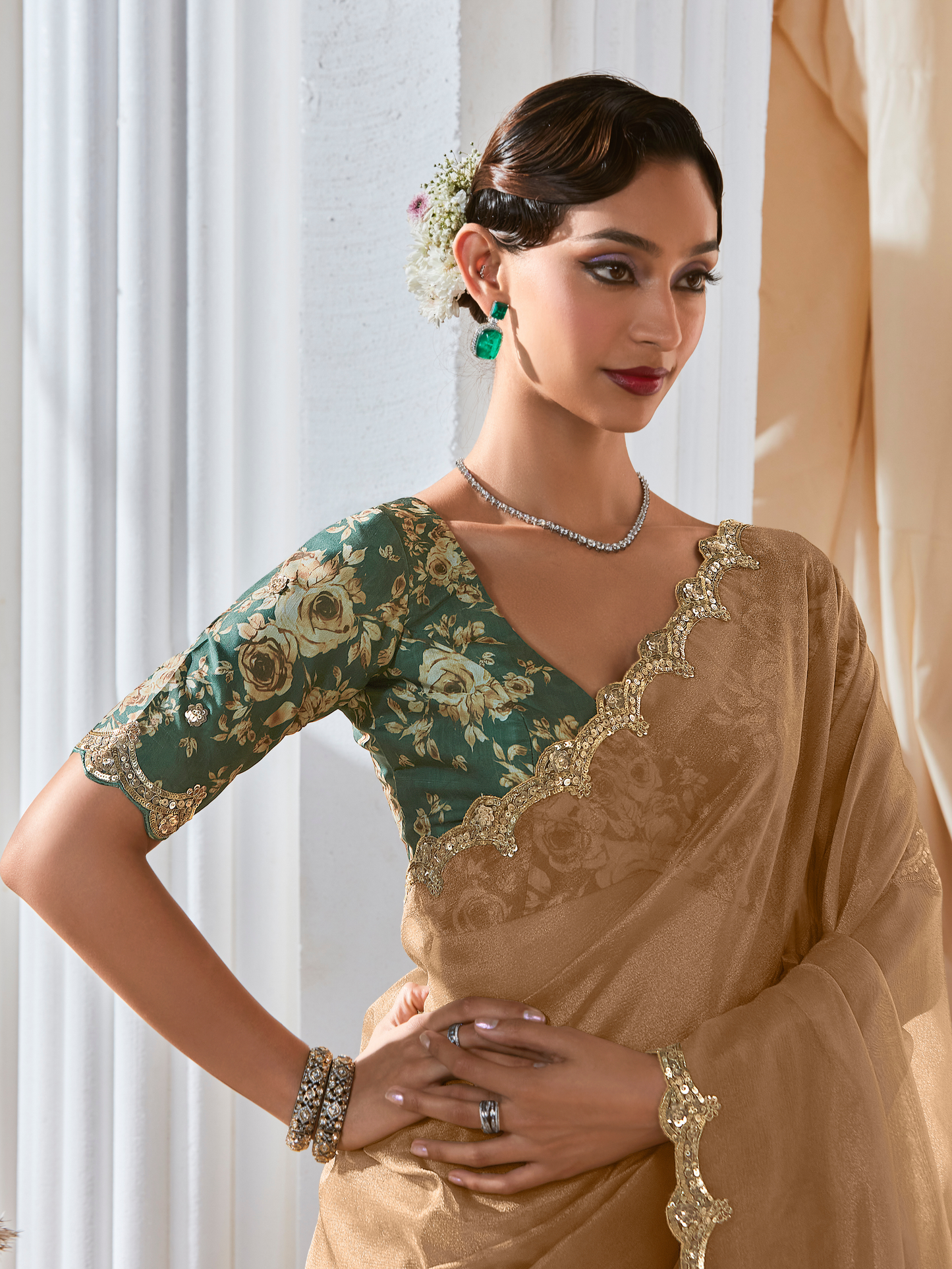 Dhiyona KM Women Beige Saree: Effortless Elegance For Every Occasion