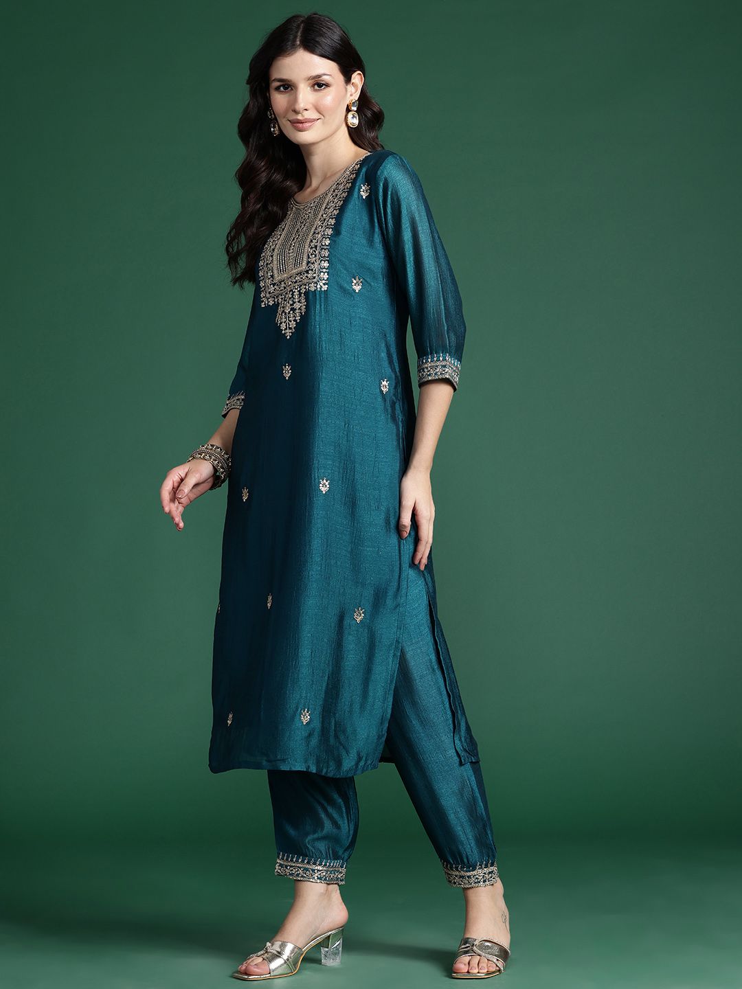 Women Ethnic Motifs Yoke Design Regular Kurta With Trousers & Dupatta
