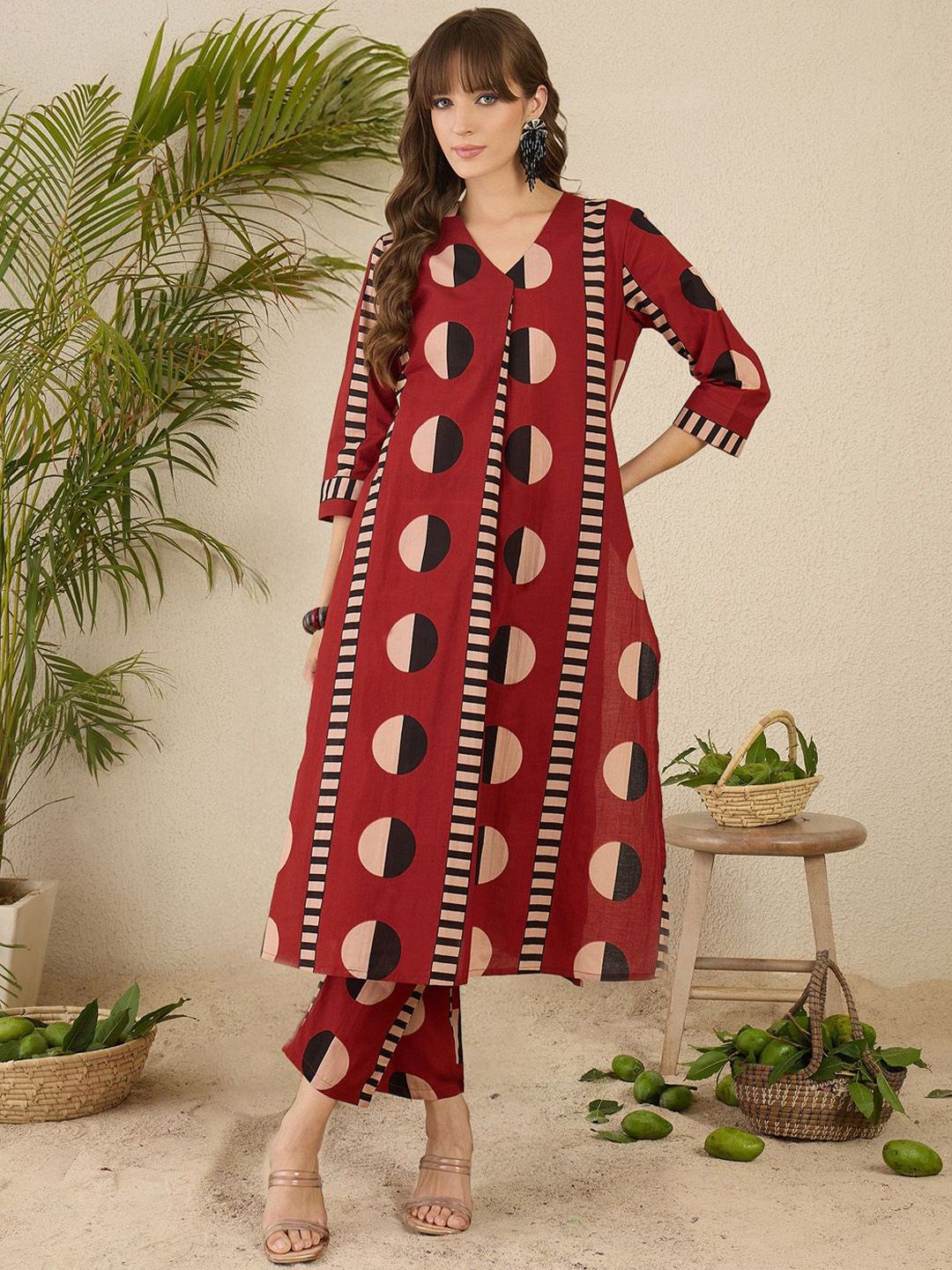 Dhiyona IE Women Printed Pleated Pure Cotton Kurta with Trousers