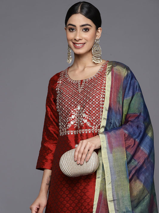 Dhiyona VA Women'sYoke Design Regular Thread Work Kurta with Trousers & With Dupatta
