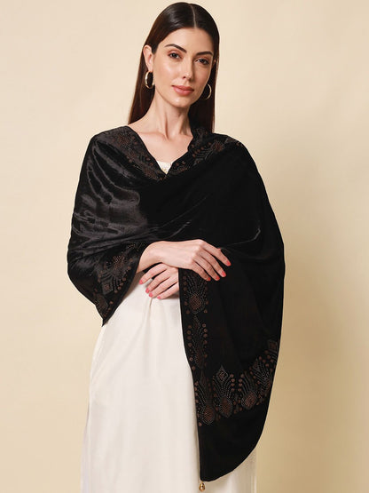 Dhiyona PA Women Black Solid Velvet Crystal Shawl