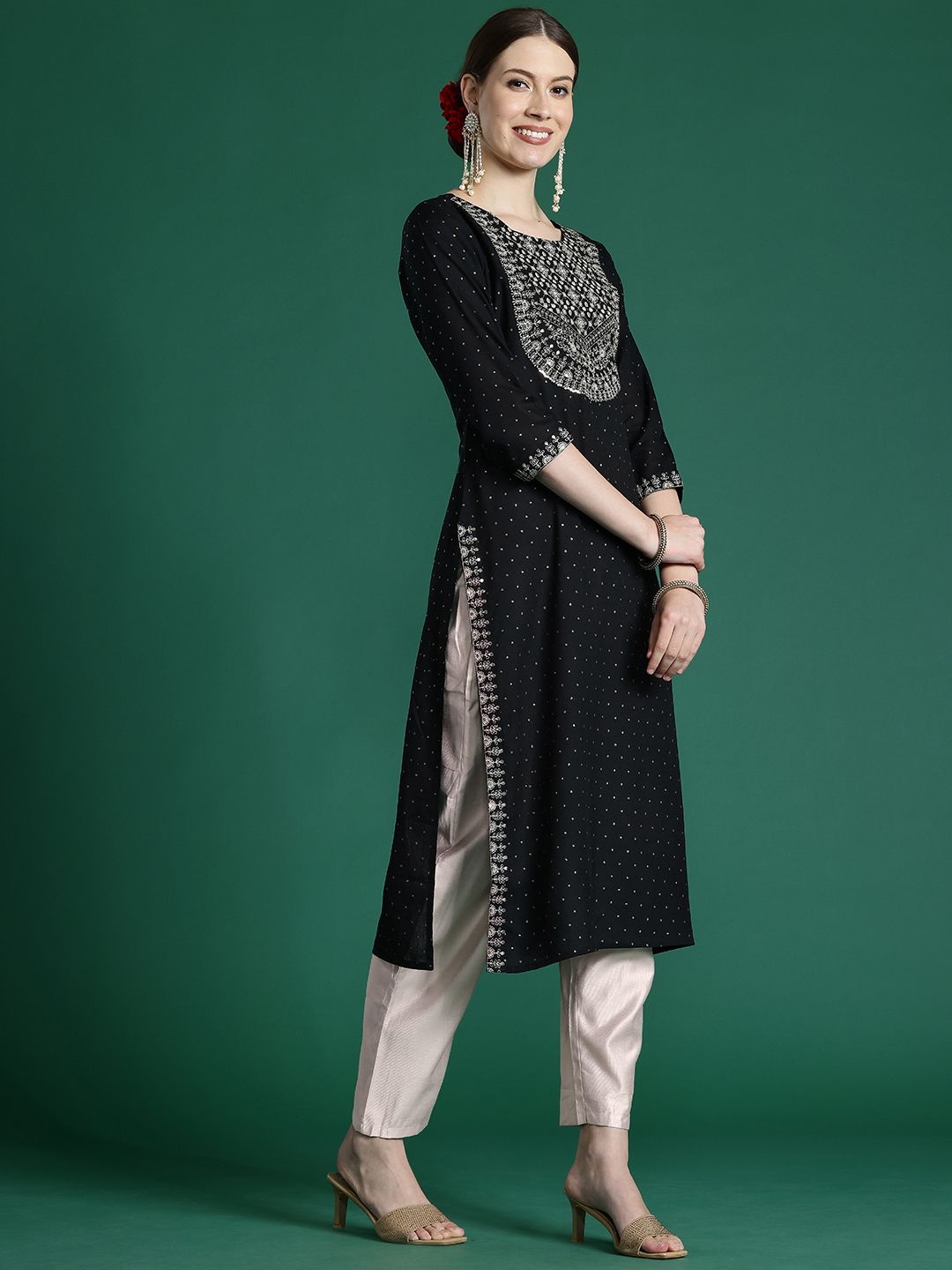 Dhiyona IE Embroidered Sequinned Kurta