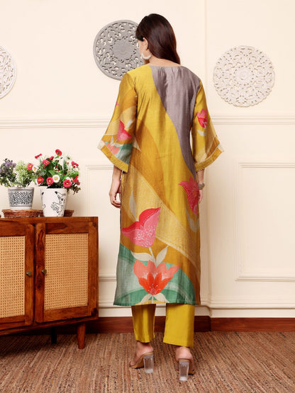 Dhiyona VA Women'sQuirky Printed V-Neck Chanderi Silk Straight Kurta With Trousers