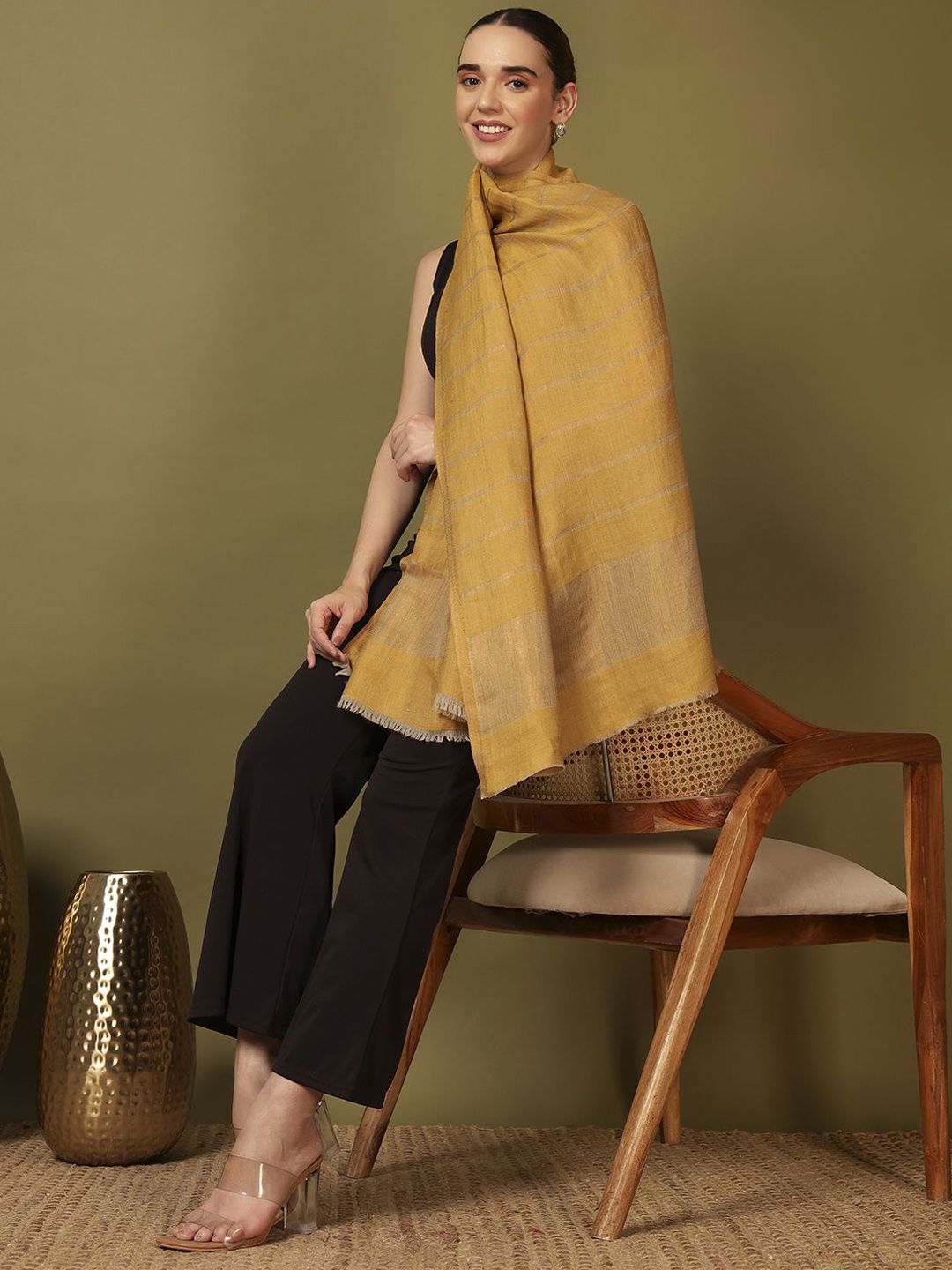Dhiyona PA Reversible Gulzarim Fine Wool Checked Woven Design Shawl