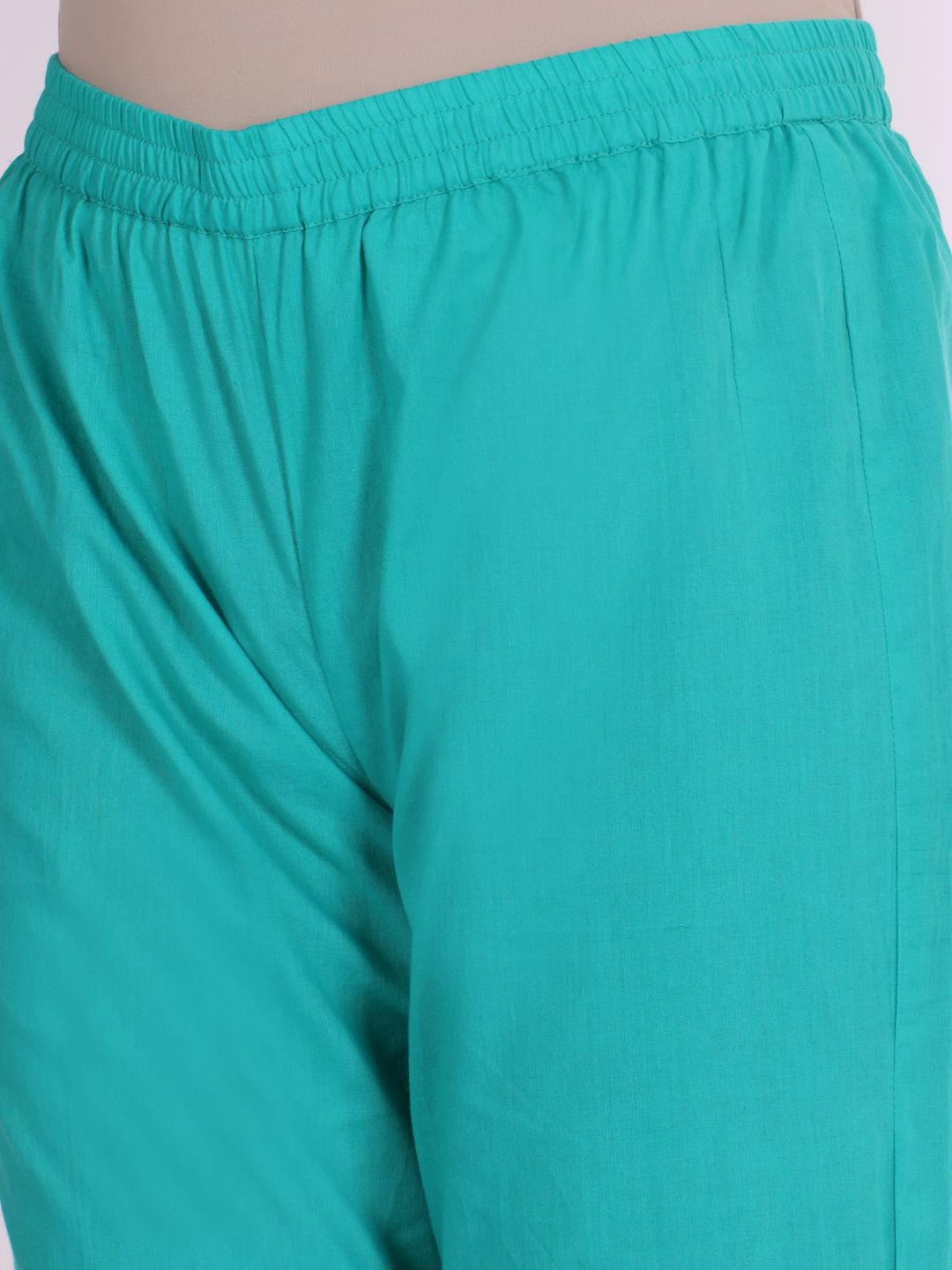 Dhiyona VA Women'sFloral Printed Round Neck Pure Cotton Kurta With Trousers