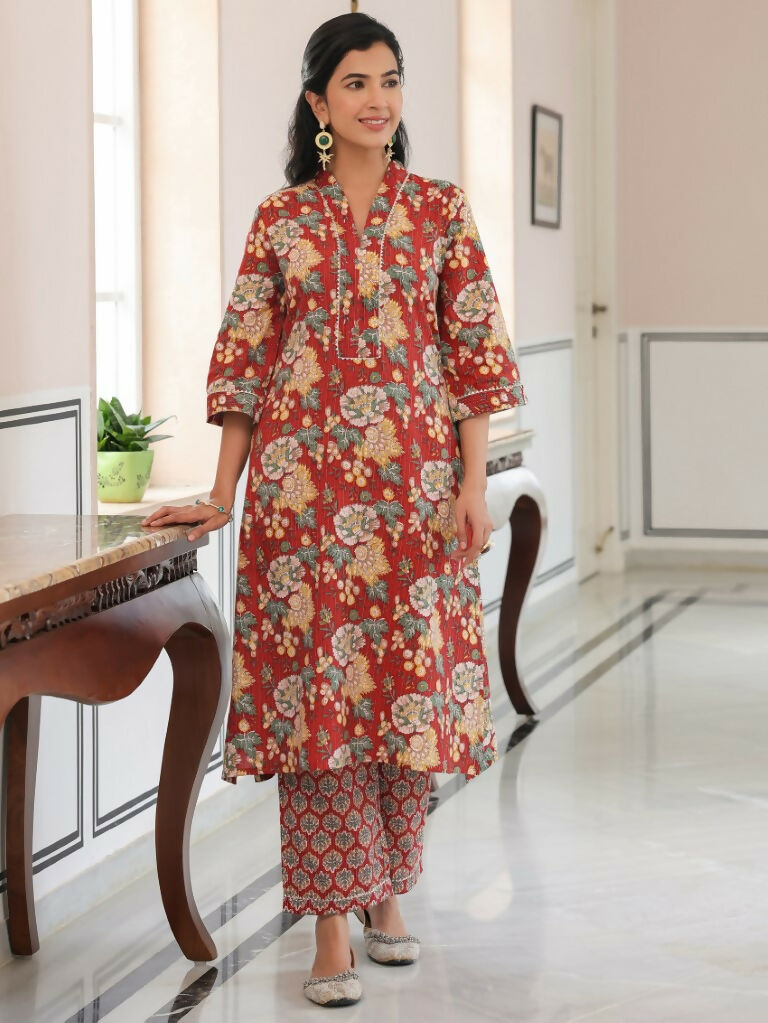 Women's Straight Kantha Cotton Floral Print Women's Kurta - Red