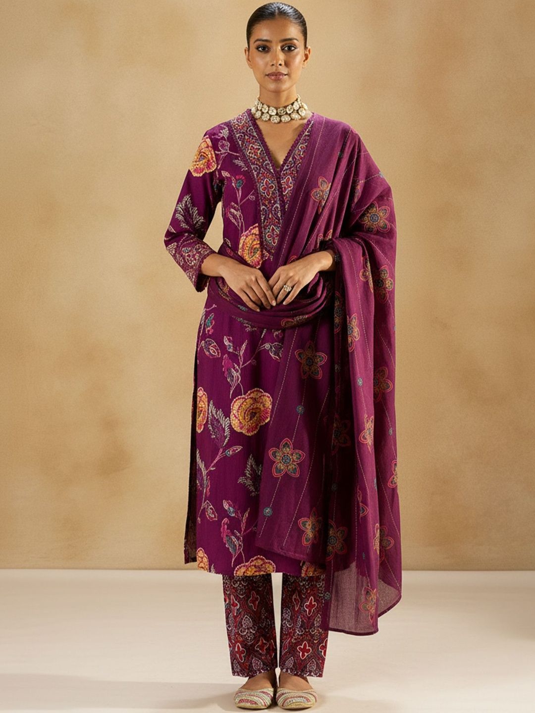 Floral Printed Regular Pure Cotton Straight Kurta with Trousers & With Dupatta