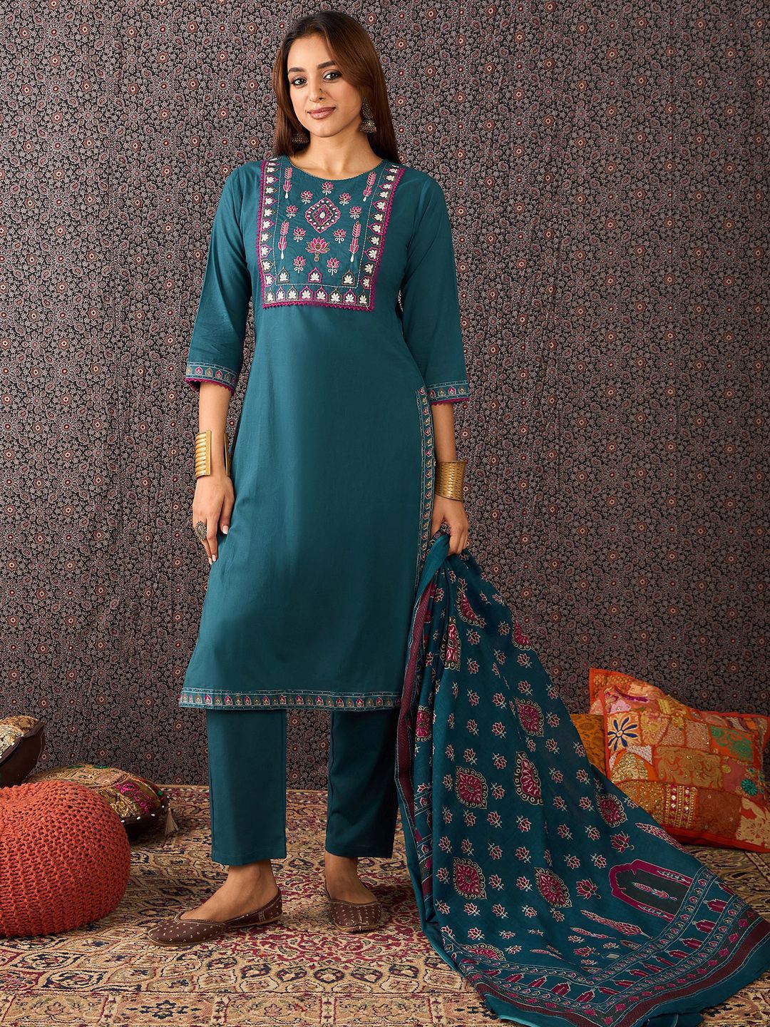 Floral Embroidered Thread Work Pure Cotton Straight Kurta With Trouser & Dupatta