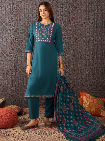 Floral Embroidered Thread Work Pure Cotton Straight Kurta With Trouser & Dupatta