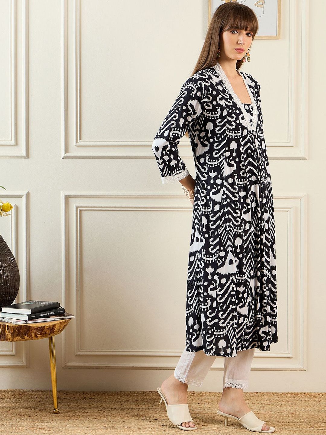 Dhiyona IE Printed Anarkali Kurta