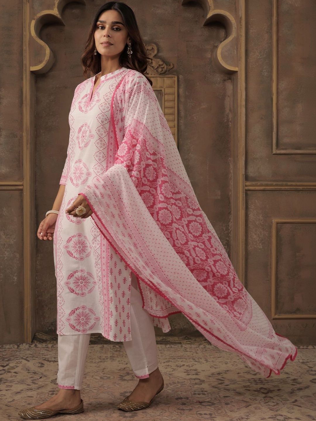 Women Ethnic Motifs Printed Regular Pure Cotton Kurta with Trousers & With Dupatta