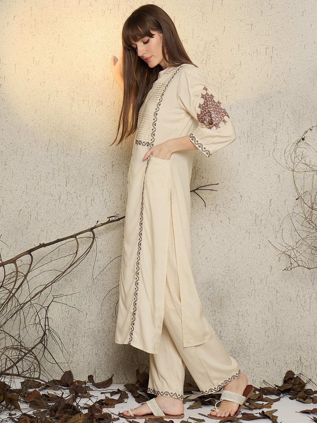 Women Ethnic Motifs Embroidered Regular Mirror Work Kurta with Palazzos