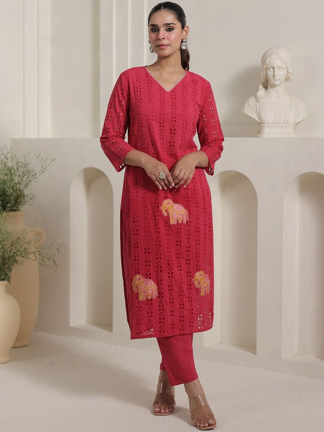 Dhiyona IE Women Ethnic Motifs Printed Pure Cotton Kurta with Trouser