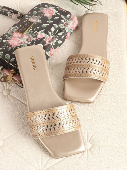 Dhiyona AK Women Embellished Open Toe Flats