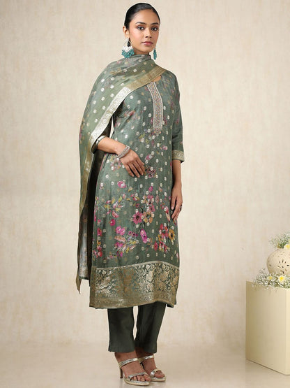Dhiyona SO Women's Floral Printed Mirror Work Straight Kurta With Trousers & Dupatta