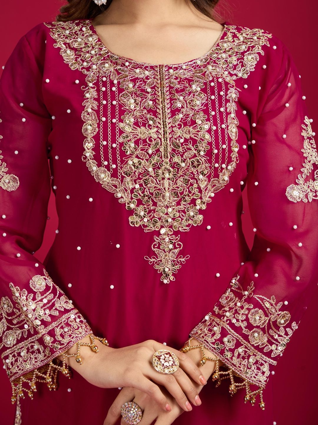 Dhiyona KL Women Ethnic Motifs Embroidered Regular Kurta with Sharara & With Dupatta