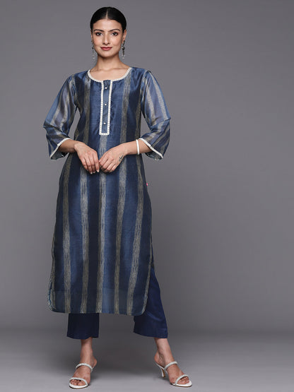 Dhiyona VR Women's Navy Blue Printed Straight Kurta With Lace Detailed Paired With Tonal Bottom