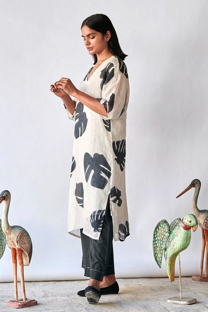 Women's Black and Tofu Leaf Printed Linen Co-ord Set