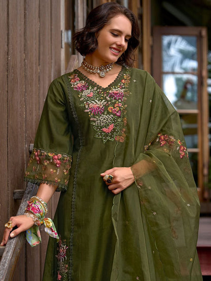 Floral Embroidered V Neck Panelled A Line Kurta With Trousers & Dupatta