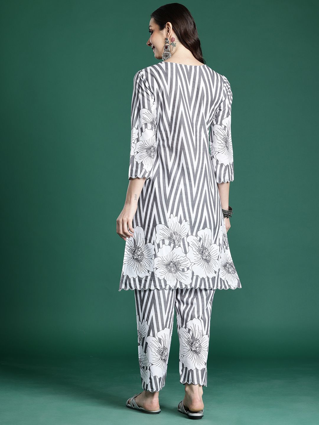 Floral Printed Regular Pure Cotton Kurta with Trousers