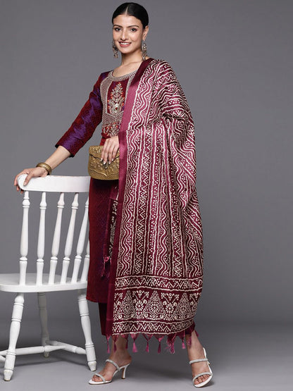 Dhiyona VA Women'sGeometric Woven Design Thread and Zari Work Straight Kurta with Trousers & Dupatta