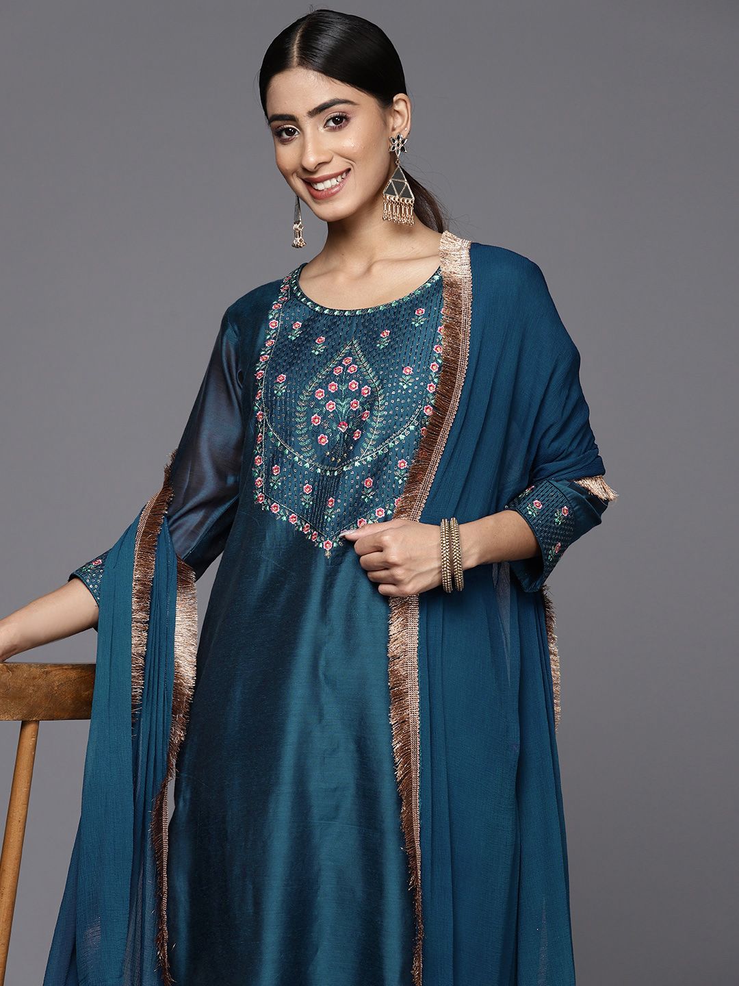 Dhiyona VA Women'sFloral Embroidered Sequinned Chanderi Silk Kurta With Trousers & With Dupatta
