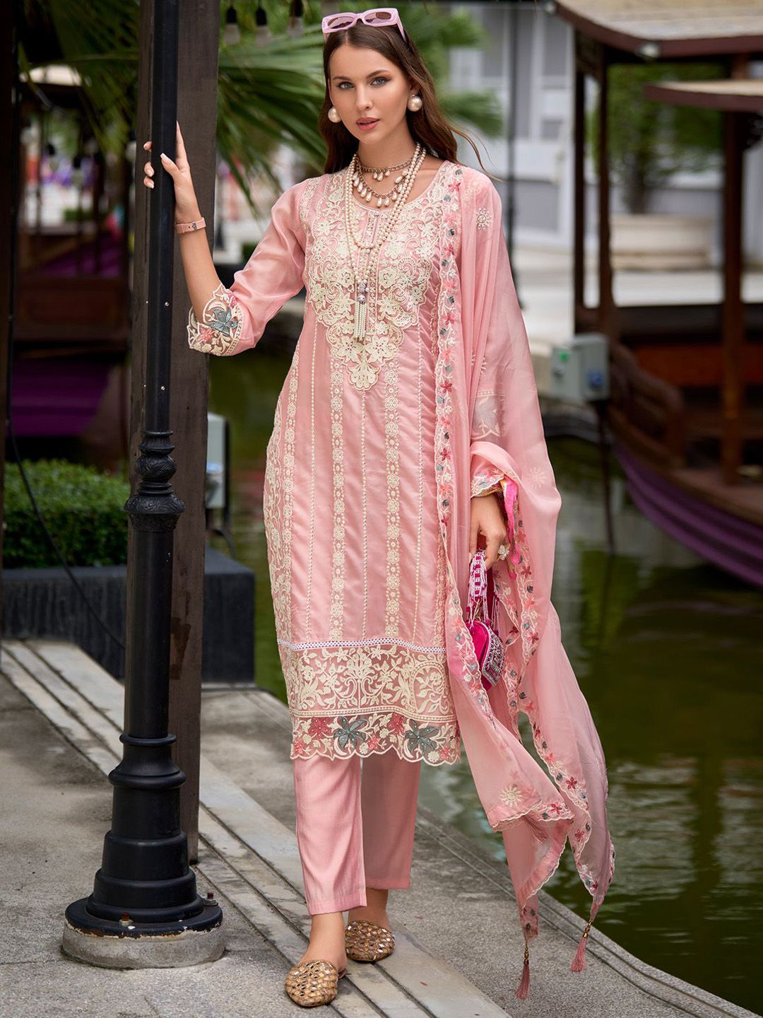 Floral Embroidered Sequinned Straight Kurta with Trouser & Dupatta